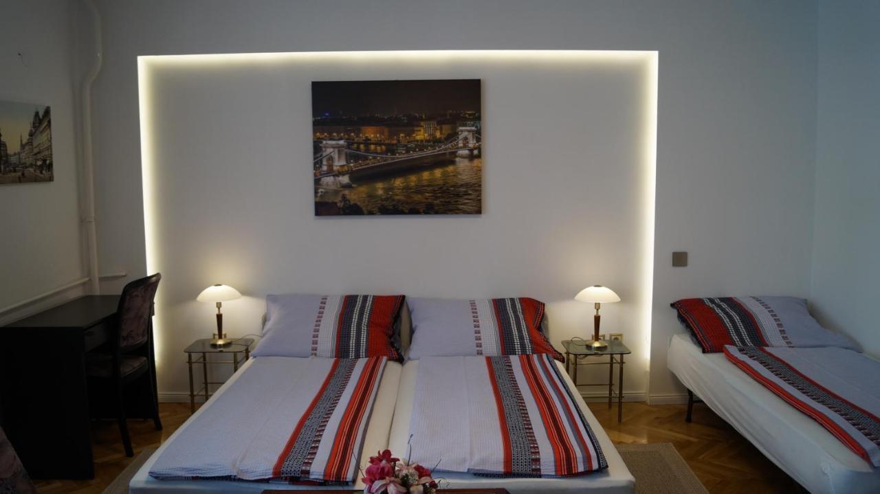 Apartment Sinko - Free Garage Parking, Central, 2 Bedrooms 4 Single Beds, Flexi Check-Out Budapeszt Zewnętrze zdjęcie