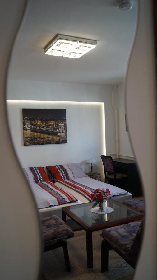 Apartment Sinko - Free Garage Parking, Central, 2 Bedrooms 4 Single Beds, Flexi Check-Out Budapeszt Zewnętrze zdjęcie
