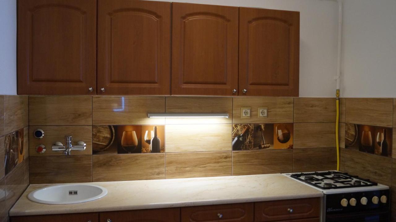 Apartment Sinko - Free Garage Parking, Central, 2 Bedrooms 4 Single Beds, Flexi Check-Out Budapeszt Zewnętrze zdjęcie