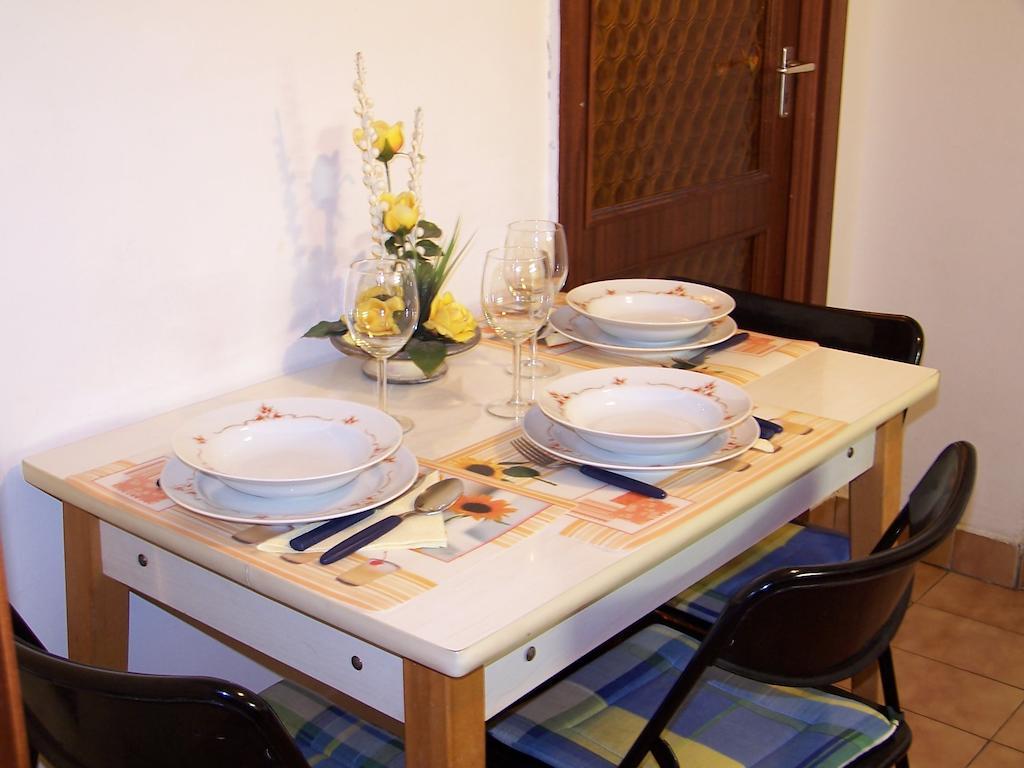 Apartment Sinko - Free Garage Parking, Central, 2 Bedrooms 4 Single Beds, Flexi Check-Out Budapeszt Pokój zdjęcie