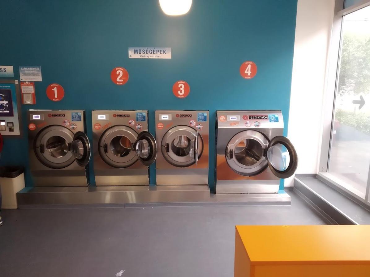 Apartment Sinko - Free Garage Parking, Central, 2 Bedrooms 4 Single Beds, Flexi Check-Out Budapeszt Zewnętrze zdjęcie
